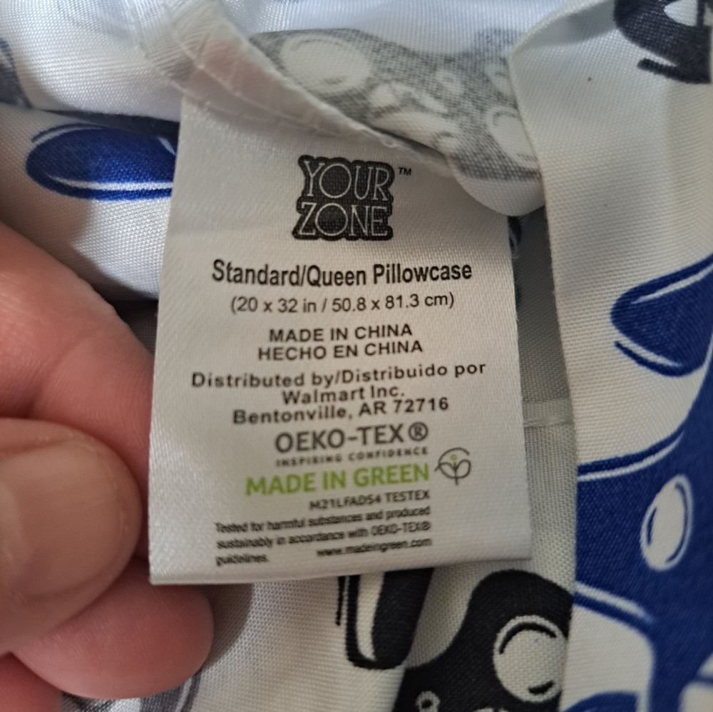 2pc. Set Game Controller Standard Size Pillowcases. - Picture 6 of 7
